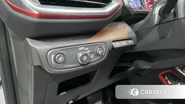 Chevrolet (GM Daewoo) Trailblazer 2022 Белый из Кореи, фото 3