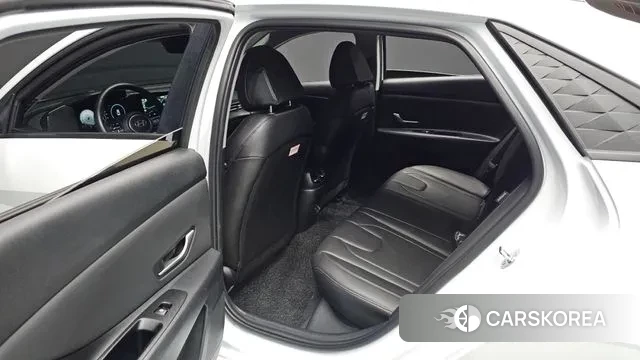 Hyundai The New Avante (CN7) 2024 Белый из Кореи, фото 3