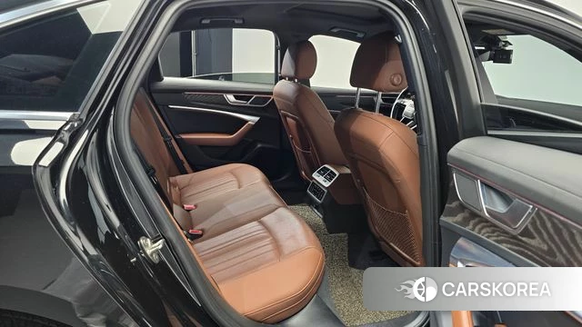 Audi A6 (C8) 2021 Черный из Кореи, фото 3