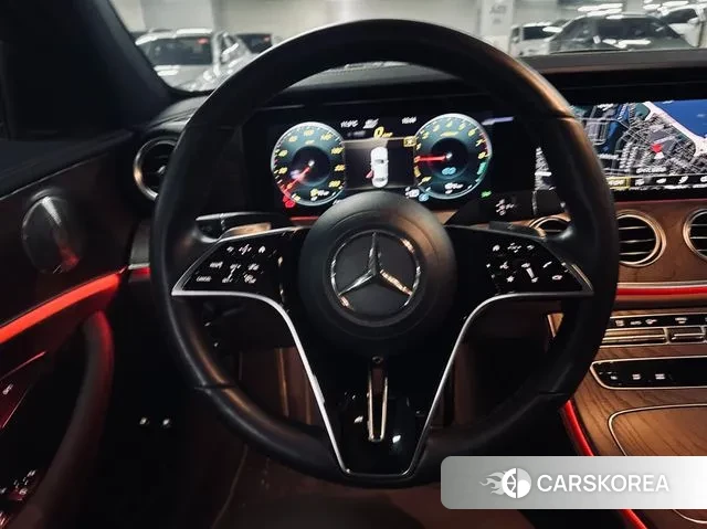 Mercedes-Benz E-Class W213 2021 Серый из Кореи, фото 3