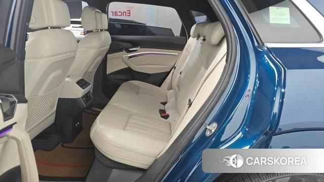 Audi e-Tron 2020 Синий из Кореи, фото 3