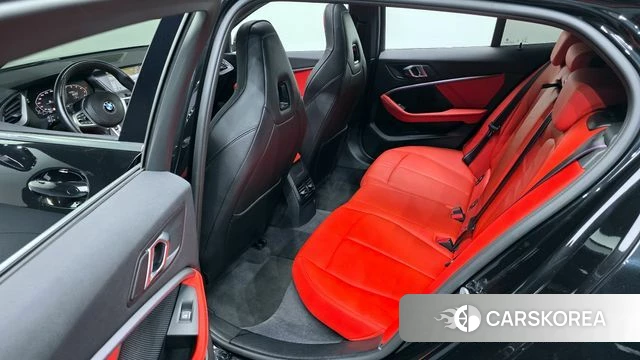 BMW 1 Series (F40) 2022 Черный из Кореи, фото 3