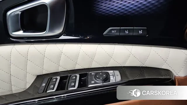 Kia Carnival 4th generation 2023 Черный из Кореи, фото 3