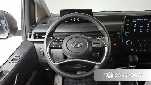 Hyundai Staria 2021 Серебристо-серый из Кореи, фото 3