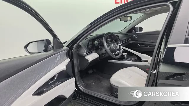 Hyundai Avante (CN7) 2021 Черный из Кореи, фото 3