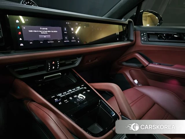 Porsche Cayenne (PO536) 2025 Черный из Кореи, фото 3