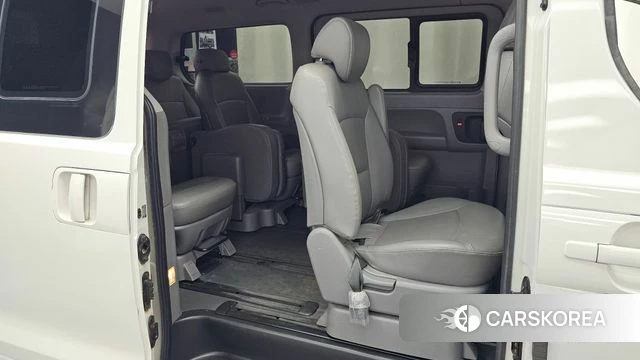 Hyundai The New Grand Starex 2018 Белый из Кореи, фото 3