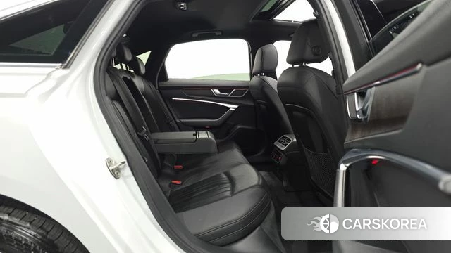 Audi A6 (C8) 2019 Белый из Кореи, фото 3