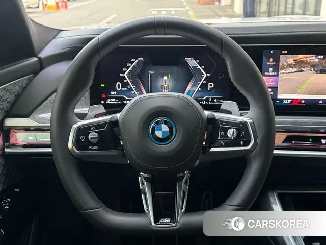 BMW 7 Series (G70) 2025 Белый из Кореи, фото 3