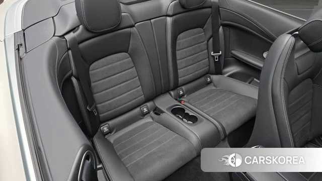 Mercedes-Benz C-Class W205 2023 Белый из Кореи, фото 3