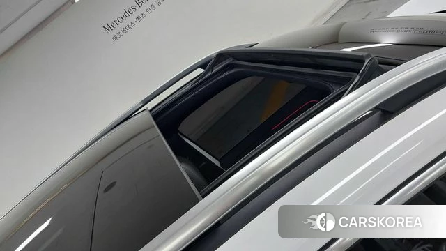 Mercedes-Benz EQB X243 2023 Белый из Кореи, фото 3