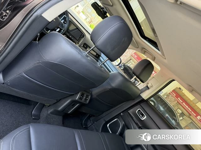 Mitsubishi  Outlander 2019 Коричневый из Китая, фото 3