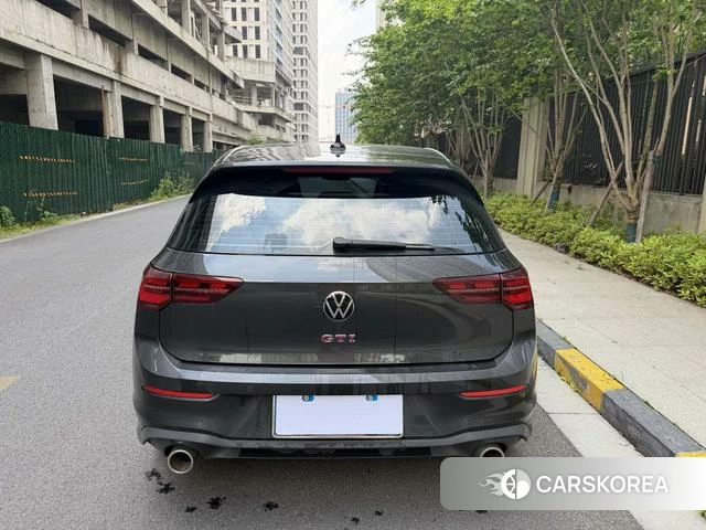 Volkswagen Golf GTI 2022 Черный из Китая, фото 3