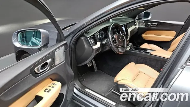 Volvo XC60 second Generation 2018 Серый из Кореи, фото 3