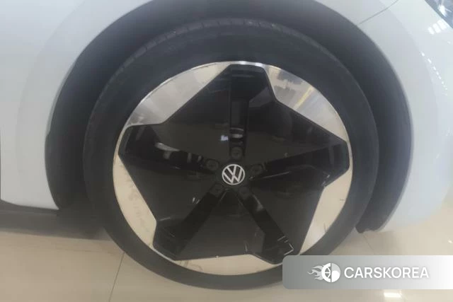 Volkswagen ID.3 2023 Белый из Китая, фото 3