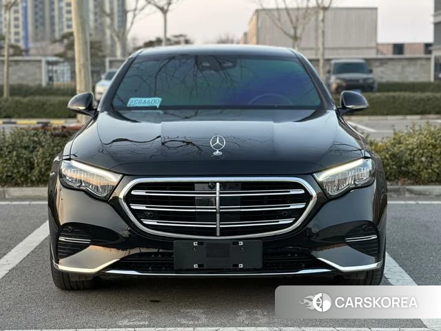 Mercedes-Benz E-class 2024 Черный из Китая, фото 3