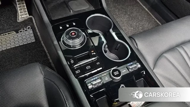 Kia The New K5 3rd generation 2023 Белый из Кореи, фото 3