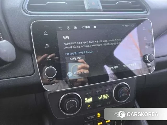 Nissan Leaf (ZE1) 2019 Белый из Кореи, фото 3