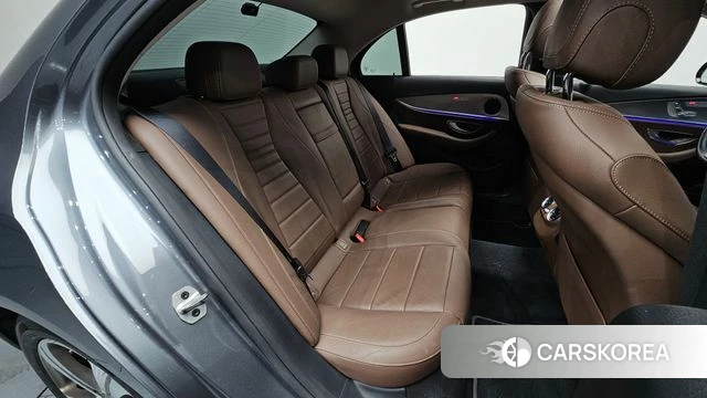 Mercedes-Benz E-Class W213 2019 Серый из Кореи, фото 3