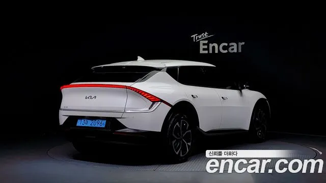 Kia EV6 2021 Белый из Кореи, фото 3