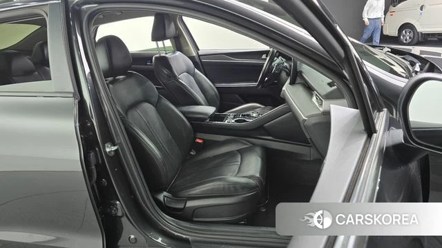 Kia K5 3rd generation 2021 Серый из Кореи, фото 3