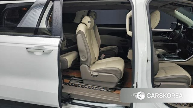 Kia Carnival 4th generation 2021 Белый из Кореи, фото 3