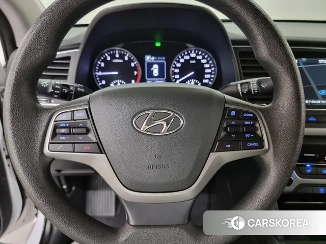 Hyundai Avante AD 2018 Белый из Кореи, фото 3