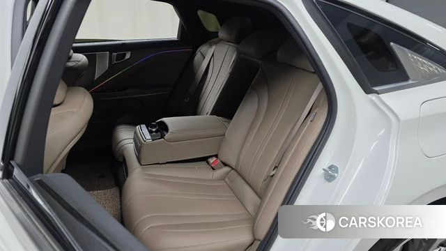 Kia K8 Hybrid 2024 Белый из Кореи, фото 3