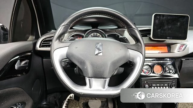 Citroen / DS DS3 Cabrio 2018 Белый из Кореи, фото 3