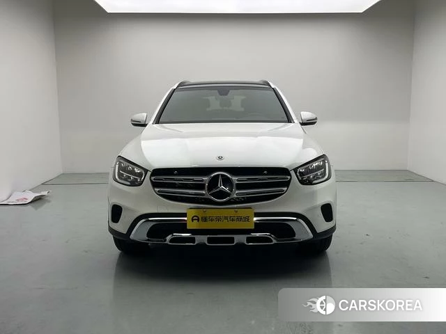 Mercedes-Benz GLC 2021 Белый из Китая, фото 3