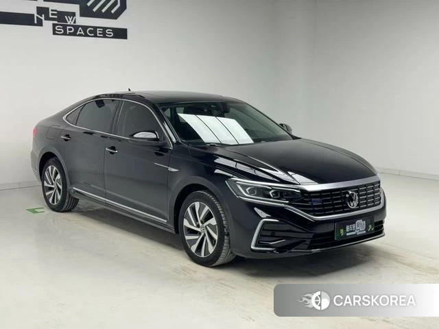 Volkswagen Passat PHEV 2023 Черный из Китая, фото 3