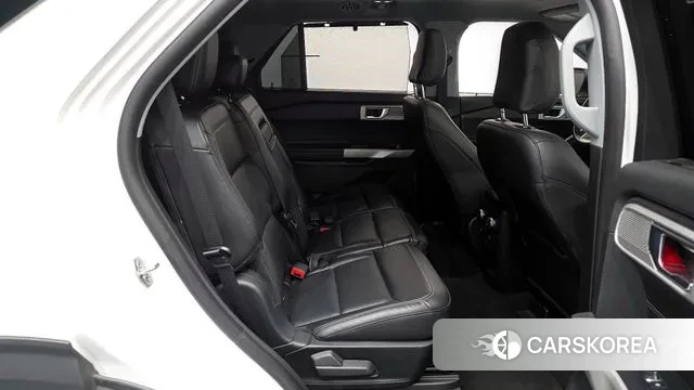 Ford Explorer 6th Generation 2021 Белый из Кореи, фото 3