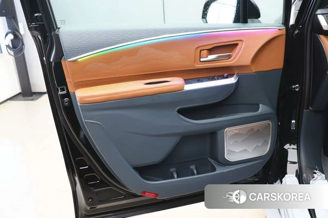 Toyota Grevia 2025 Черный из Китая, фото 3
