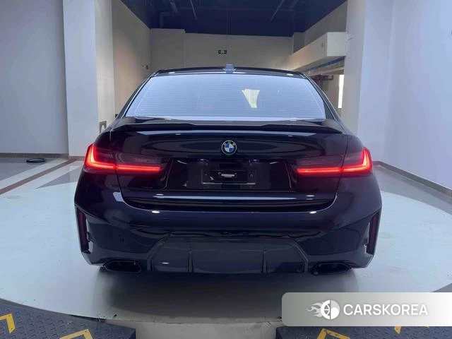 BMW 3 series 2023 Черный из Китая, фото 3