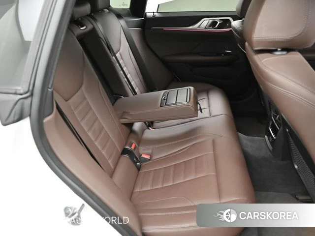 BMW i4 2023 Белый из Кореи, фото 3