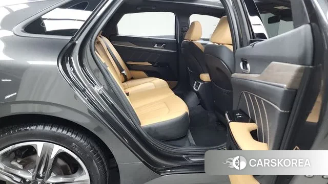 Kia K5 3rd generation 2023 Серый из Кореи, фото 3