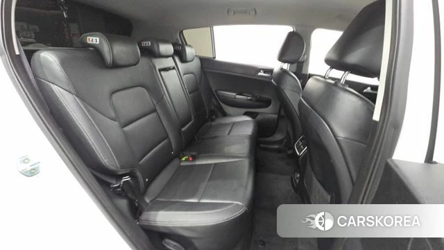 Kia Sportage 4th Generation 2018 Белый из Кореи, фото 3