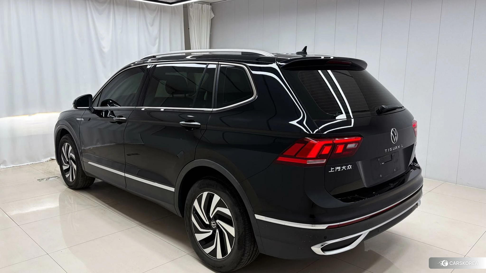 Volkswagen Tiguan L 2022 Черный из Китая, фото 3