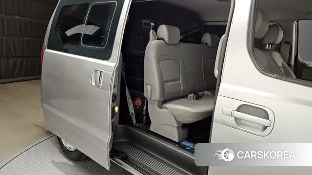 Hyundai The New Grand Starex 2019 Серебряный из Кореи, фото 3