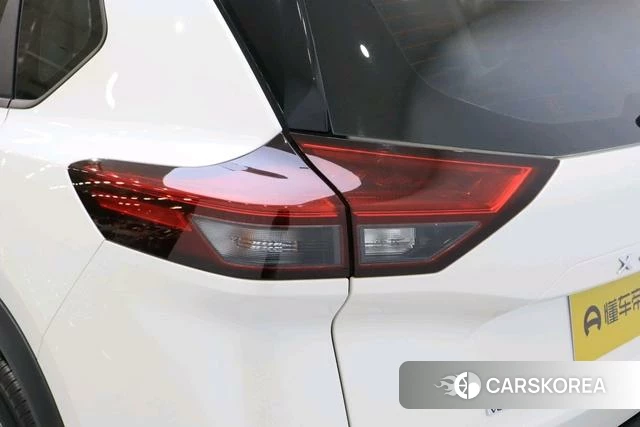 Nissan Qijun 2023 Белый из Китая, фото 3