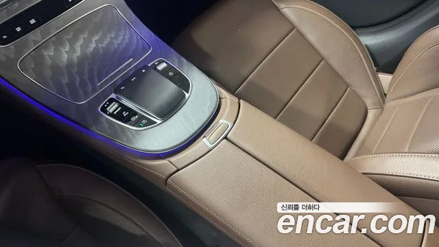 Mercedes-Benz E-Class W213 2022 Черный из Кореи, фото 3