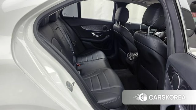 Mercedes-Benz C-Class W205 2018 Белый из Кореи, фото 3