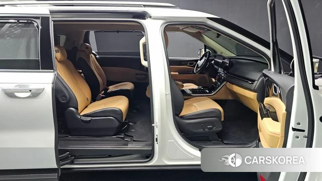 Kia Carnival 4th generation 2022 Белый из Кореи, фото 3