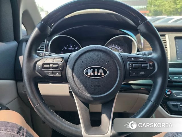Kia The New Carnival 2018 Серый из Кореи, фото 3