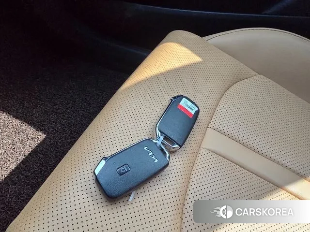 Kia K5 Hybrid 3rd Generation 2022 Белый из Кореи, фото 3