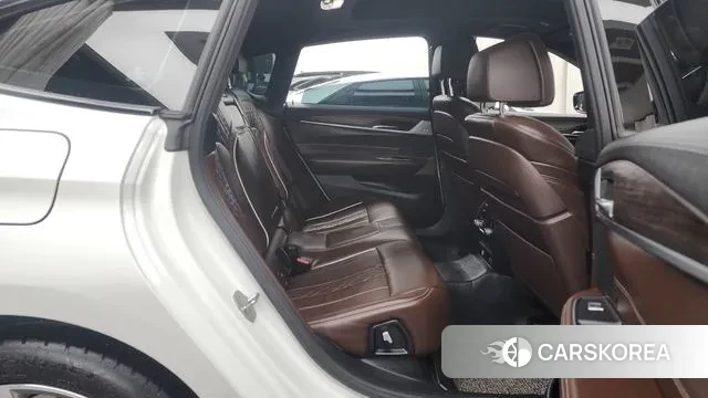 BMW 6 Series GT (G32) 2019 Белый из Кореи, фото 3