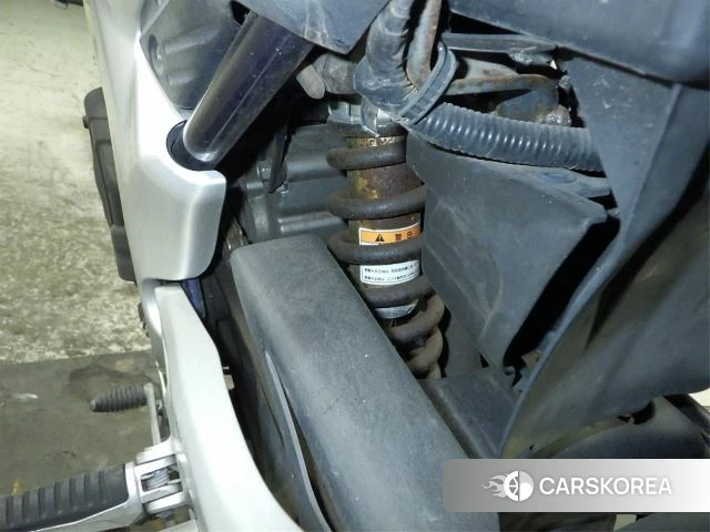 Проданный Suzuki GLADIUS 400 id 4022662 из Японии, фото 3