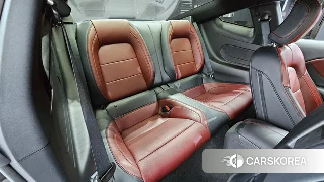 Ford Mustang 7th Generation 2024 Серый из Кореи, фото 3