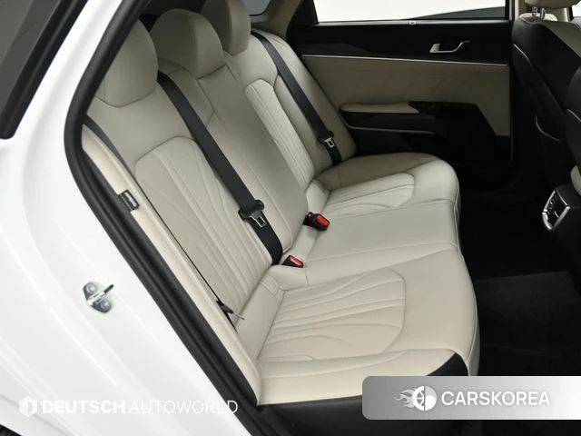Kia The New K5 3rd generation 2024 Белый из Кореи, фото 3