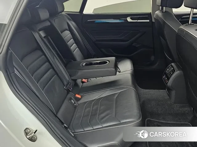 Volkswagen Arteon 2022 Белый из Кореи, фото 3